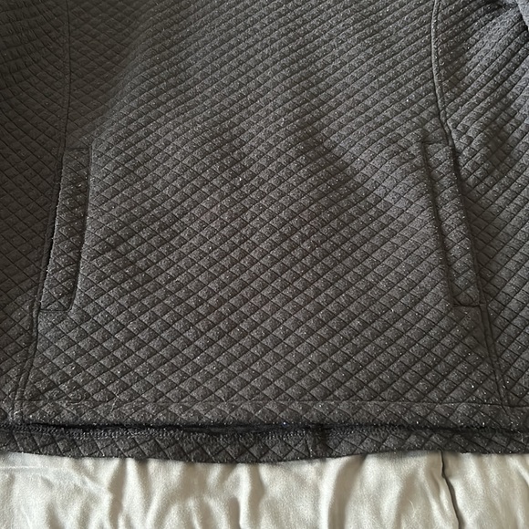 Zyia Hoody - Picture 3 of 11